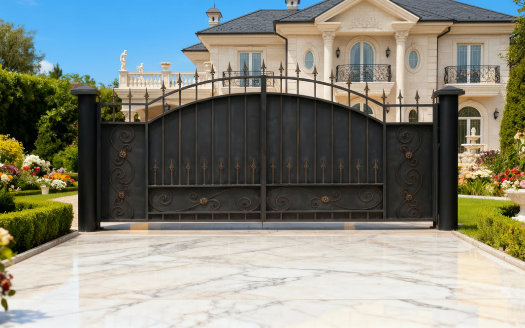 Finial crest Aria – Wrought Iron Gate with Fleur-de-lis Crown & Scrollwork Base Model # DWG7122