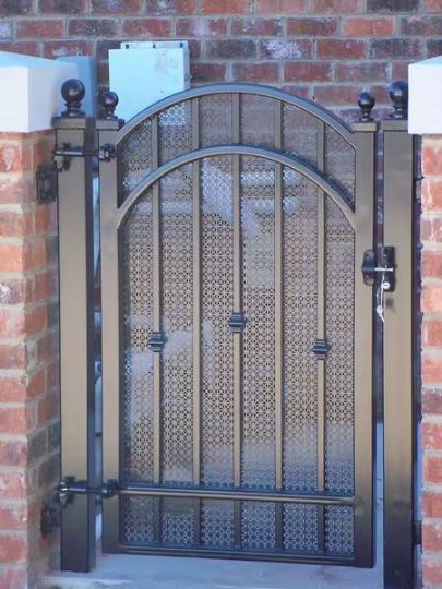 Amberg Metal Gate | Model # 349-Taimco