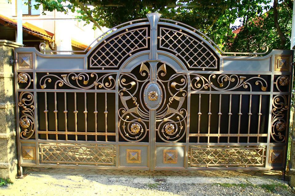 Beautiful Ornamental Driveway Gate | Luxurious Metal Design Entrance Gate | Made in Canada – Model # 878-Taimco