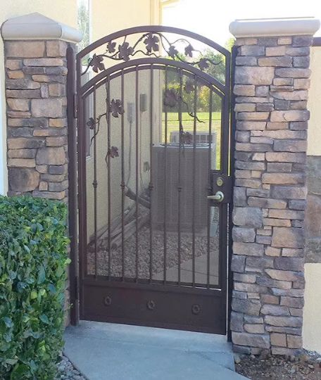 Modern Fence & Arch Leaves Metal Side Walk Gate | Custom Fabrication Metal Back Yard Gate | Made In Canada – Model # 027-Taimco