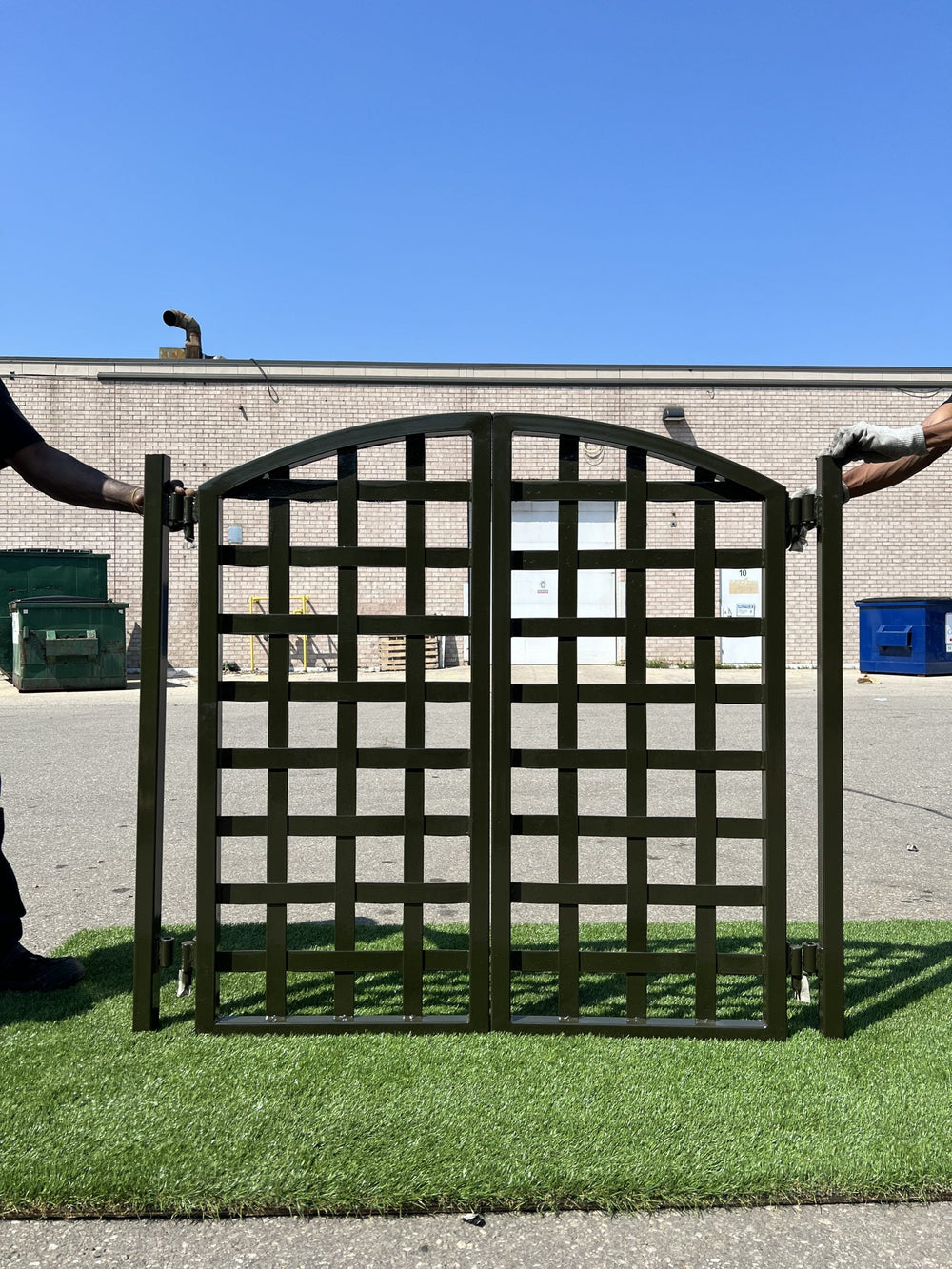 Modern Square Pattern Metal Gate | Gorgeous Dual-Swing Entrance Gate | Made in Canada – Model # 206-Taimco