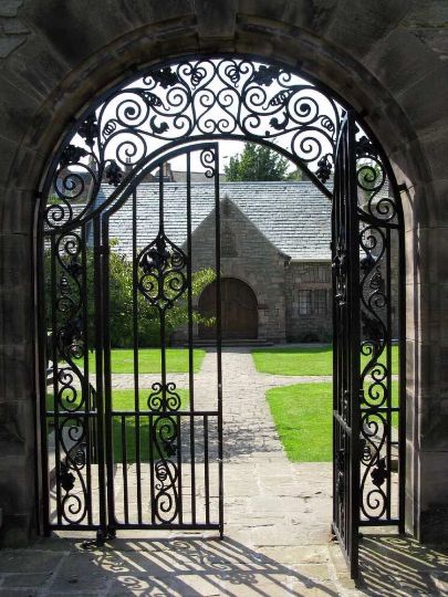 Modern Visual Art Spiral Vintage Iron Fence Gate | Custom Fabrication Metal Garden Gate | Made in Canada – Model # 840-Taimco