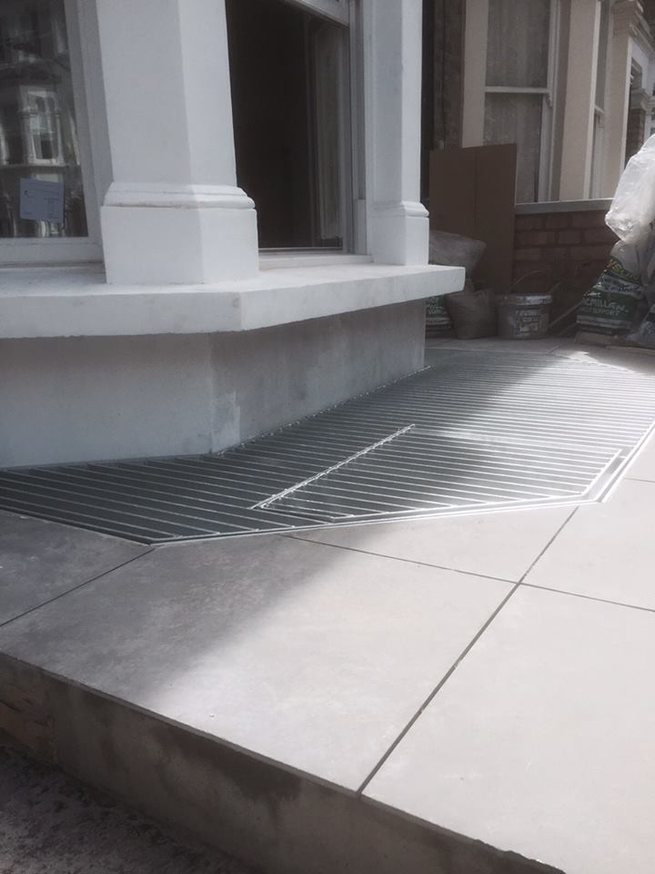 Steel Window Well Flat Bar Grates | Powder Coated Steel | Flat Bars Rigid Grate Cover | Made in Canada - Model # WWC892-Taimco