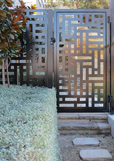 Stunning Geometric Design Entry Metal Gate | Custom Fabrication Metal Side walk Gate | Made in Canada – Model # MG048