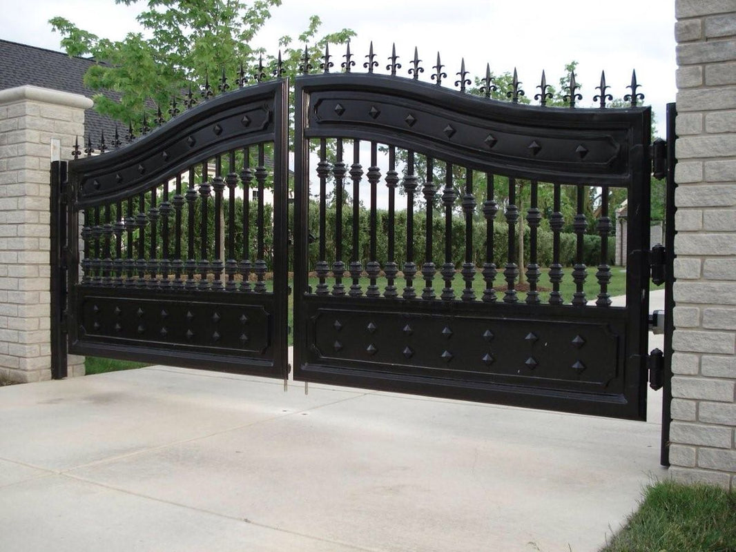 Fortress Crest – Wrought Iron Estate Driveway Gate Model # DWG194