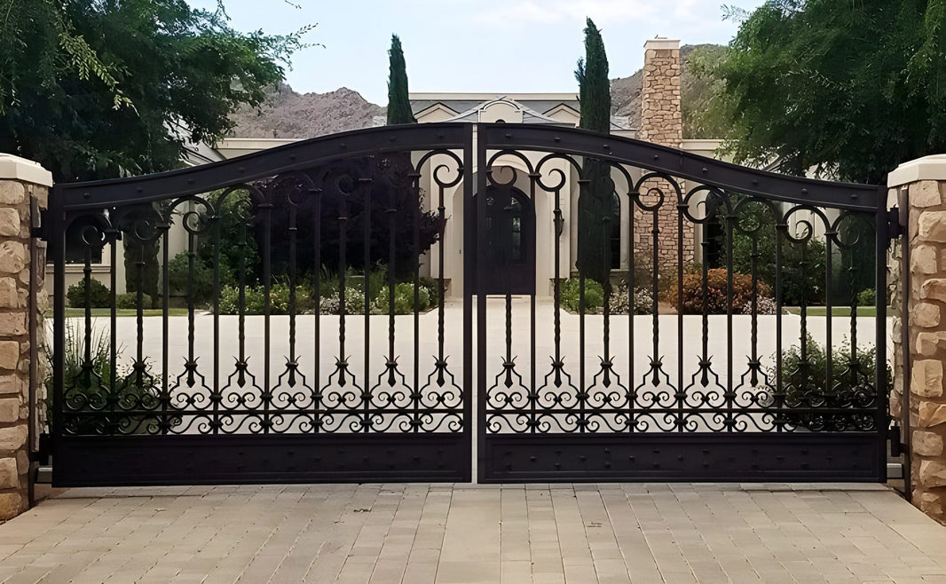 Gran Paradiso Steel Driveway Gate | Model # 117-Taimco