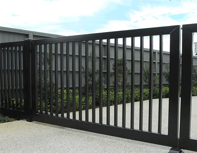 Modern Vertical Stripe Design Entry Gate |Fence Design Heavy Duty Metal Driveway Gate | Made in Canada – Model # 059-Taimco