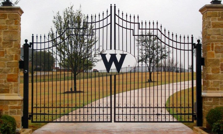 Wiltingshire Monogramed Steel Driveway Gate | Model # 074