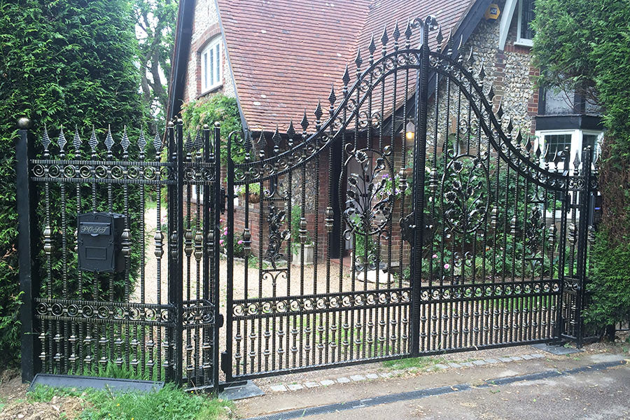 Somerton Wrought iron Gates | Made in Canada – Model # 143