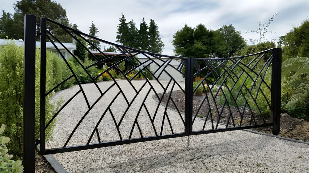 Unique Laser Cutout Driveway Gate | Sturdy Steel Construction Heavy Duty Entrance Gate | Made in Canada – Model # 131