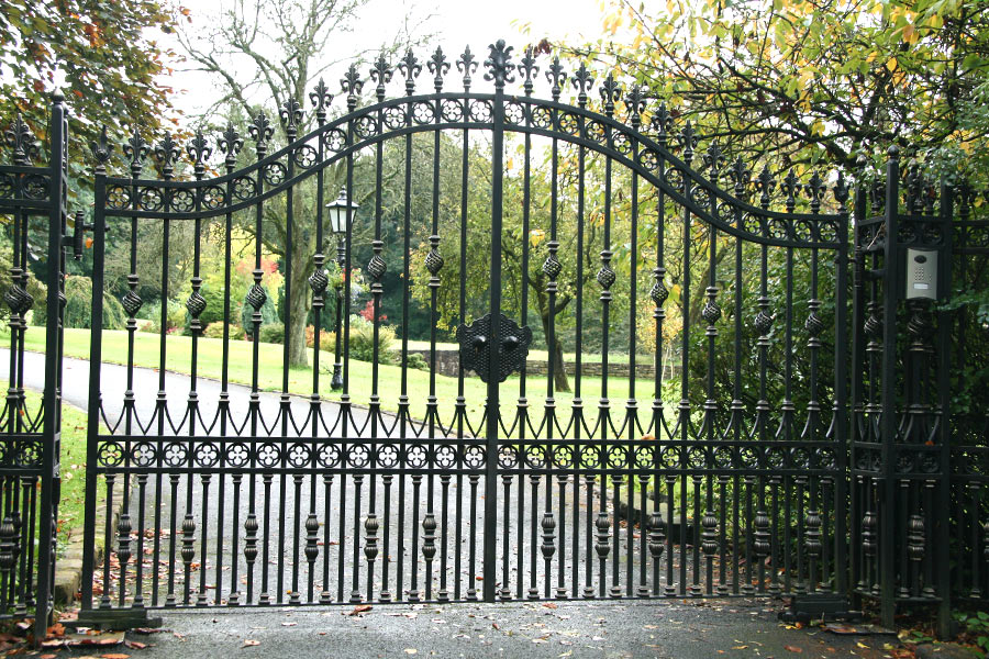 Hambledon Wrought Iron Gates  |  Model # 483