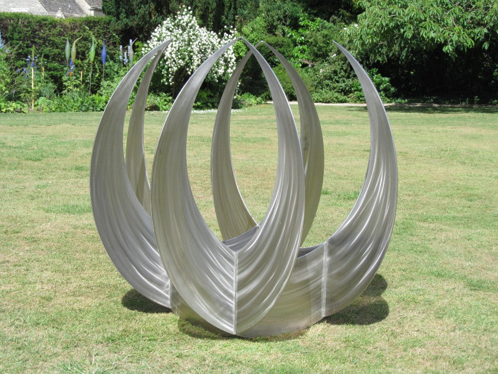 Crescent New Moon Sculpture - Metal Art Decorative Peace | Metal Art Accent - Model # MA1179