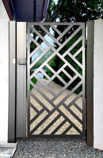 Laser Cut Artistic Square Pattern Design Metal Garden Gate | Modern Fabrication Metal Yard Gate| Made in Canada – Model # 817